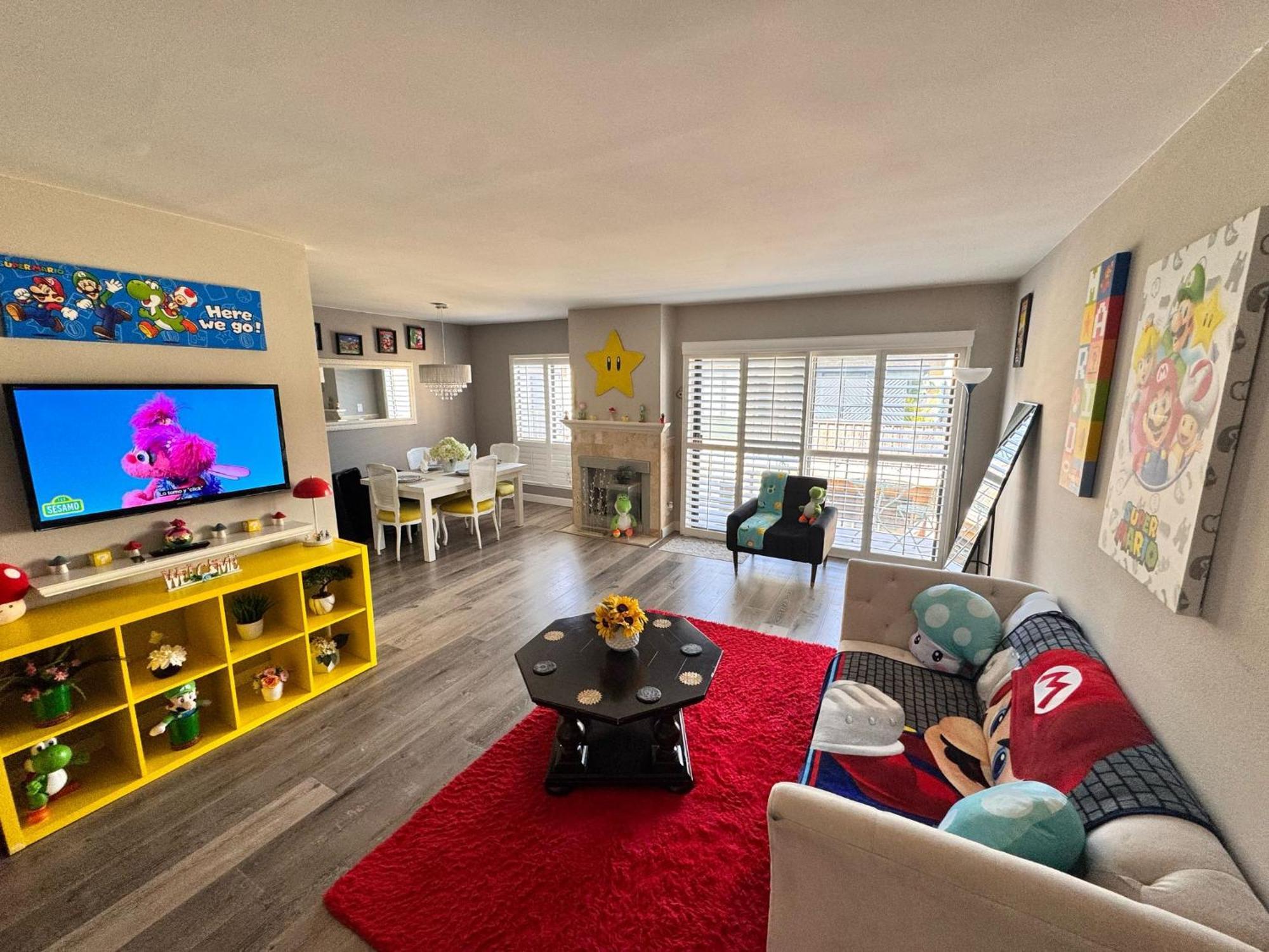 Super Mario Universal 10 Min Loft Free Parking *